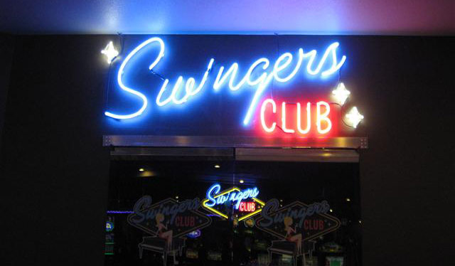 Swinging club swindon